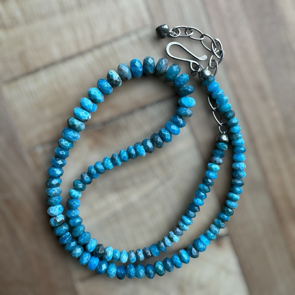 Jay King Signed DTR Beaded Necklace 21 Inch Neon Blue Apatite 925 Sterling 31.5g